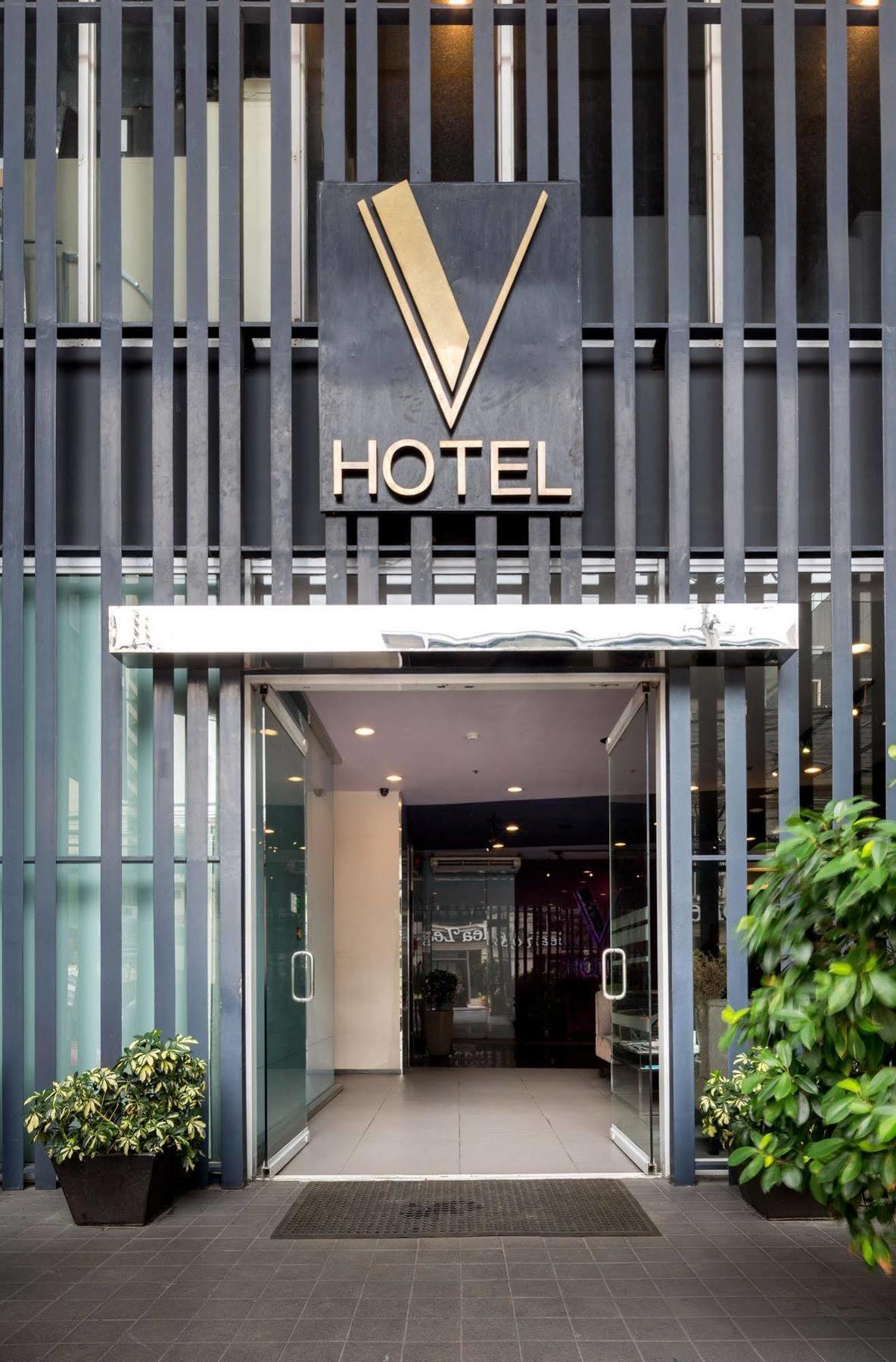 V Hotel Manila Eksteriør bilde