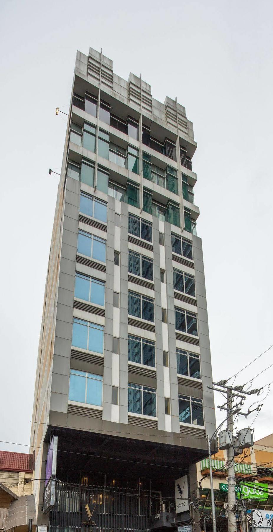 V Hotel Manila Eksteriør bilde